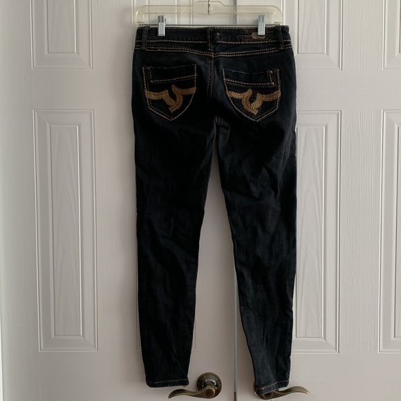 1st Kiss Skinny Jeans - Picture 6 of 8